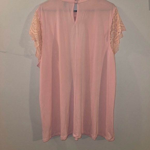 Torrid Pink Blouse with lace Sleeves 4X - Picture 2 of 4